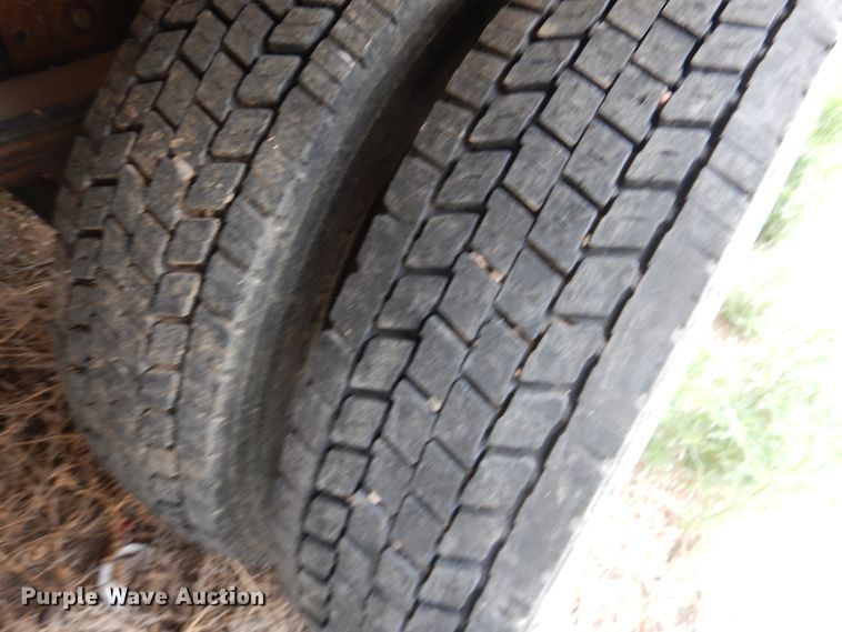 image for item DL0410 1995 Chevrolet Kodiak  winch truck