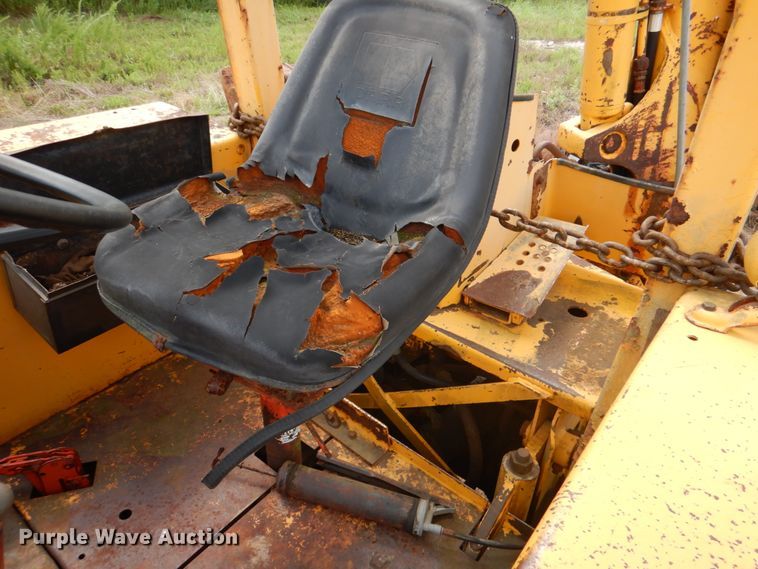 image for item DL0500 1972 Case 580B  backhoe