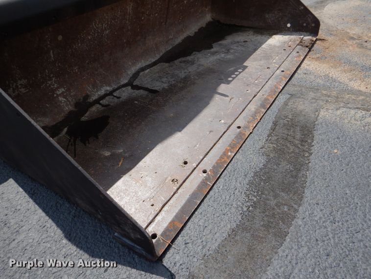 image for item DL3325 1999 John Deere 250  skid steer loader