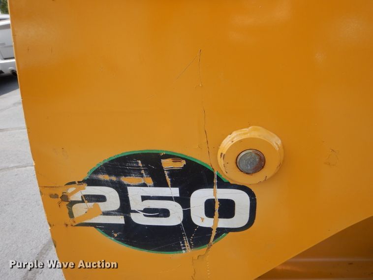 image for item DL3325 1999 John Deere 250  skid steer loader