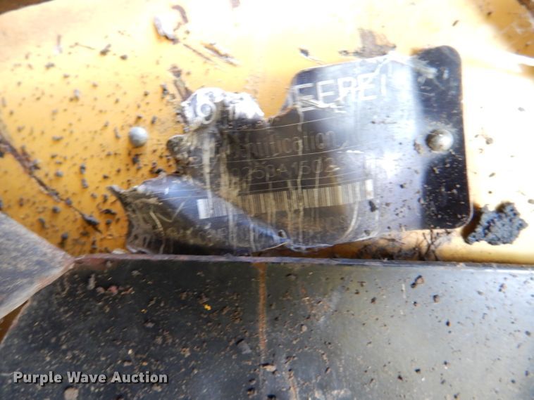 image for item DL3325 1999 John Deere 250  skid steer loader