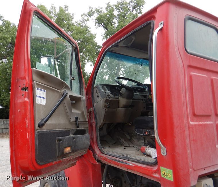 image for item DL3335 2006 Sterling LT8500  ready mix truck