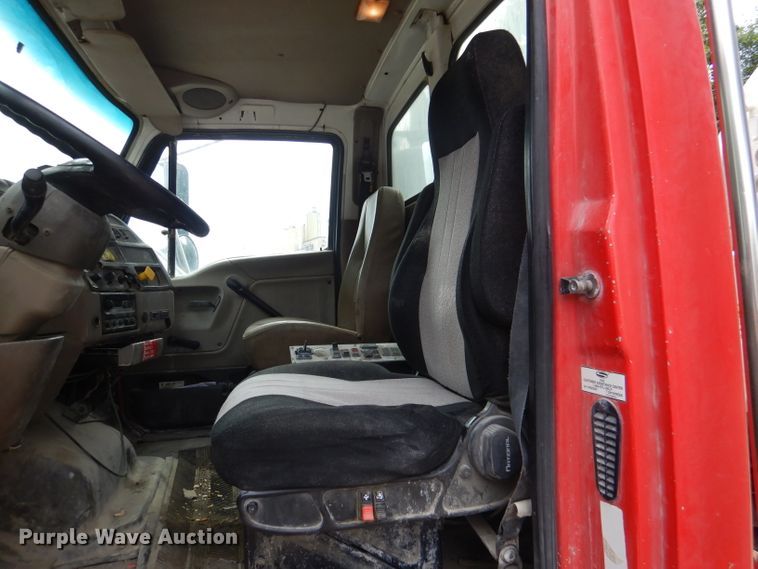 image for item DL3335 2006 Sterling LT8500  ready mix truck