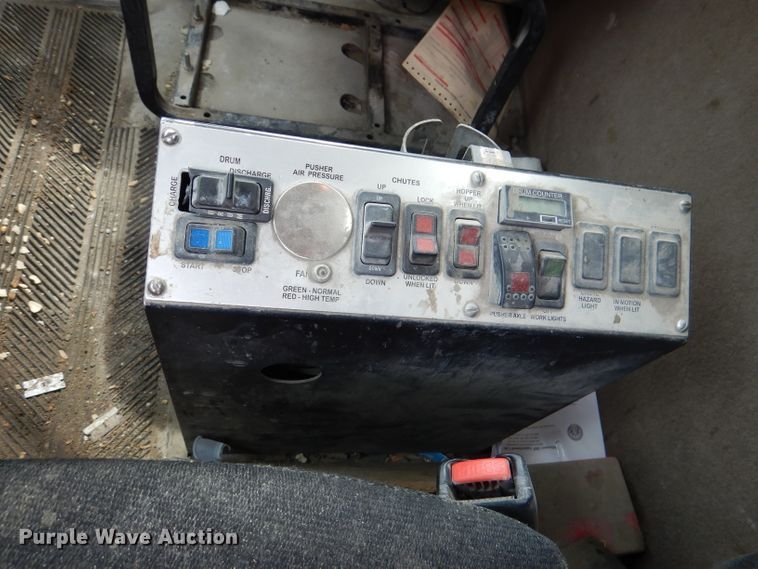 image for item DL3335 2006 Sterling LT8500  ready mix truck