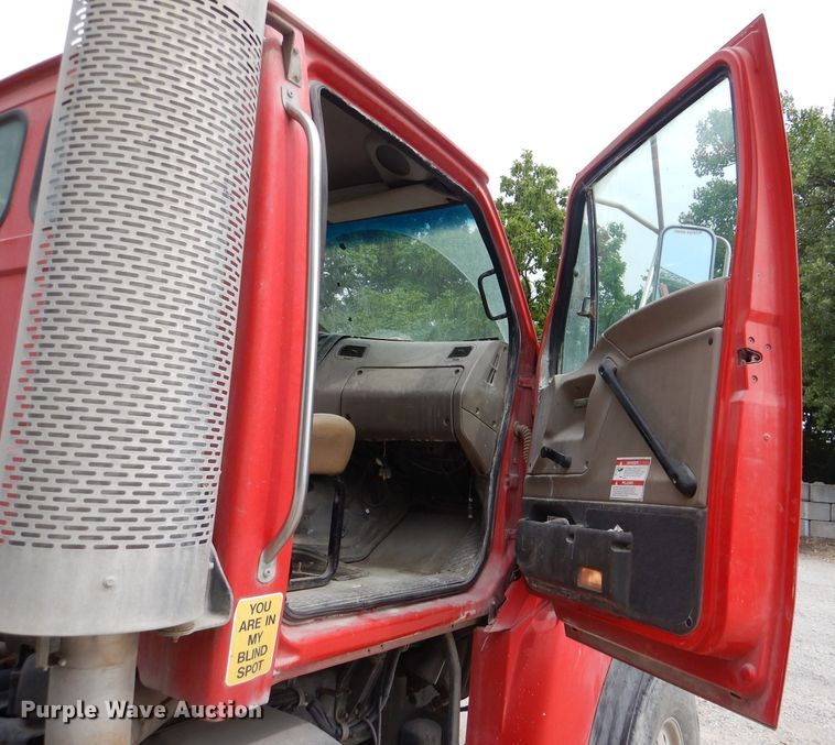 image for item DL3335 2006 Sterling LT8500  ready mix truck