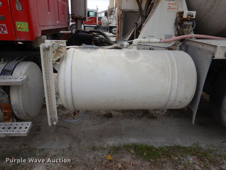 image for item DL3335 2006 Sterling LT8500  ready mix truck