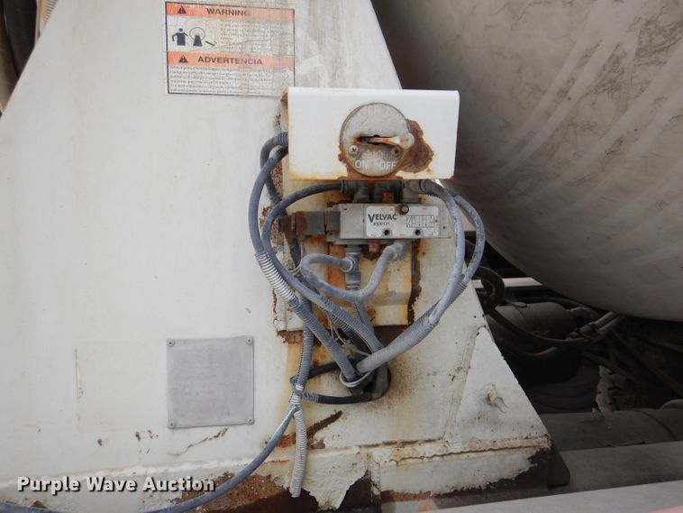 image for item DL3335 2006 Sterling LT8500  ready mix truck