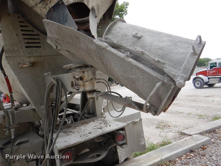 image for item DL3335 2006 Sterling LT8500  ready mix truck