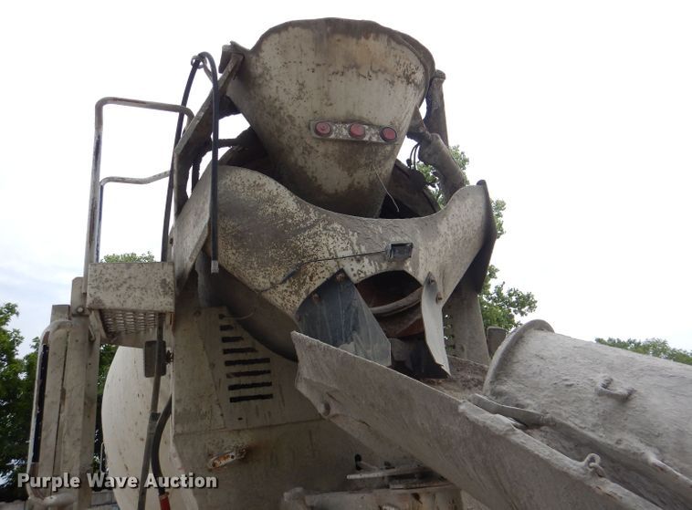 image for item DL3335 2006 Sterling LT8500  ready mix truck