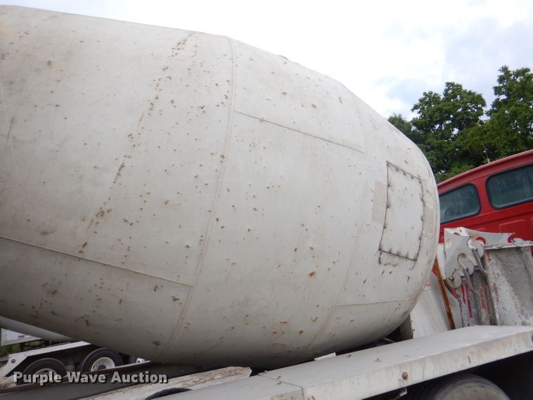 image for item DL3335 2006 Sterling LT8500  ready mix truck