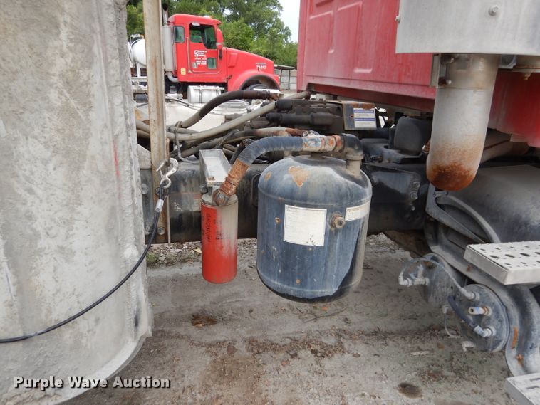 image for item DL3335 2006 Sterling LT8500  ready mix truck