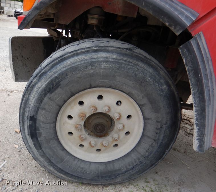 image for item DL3335 2006 Sterling LT8500  ready mix truck