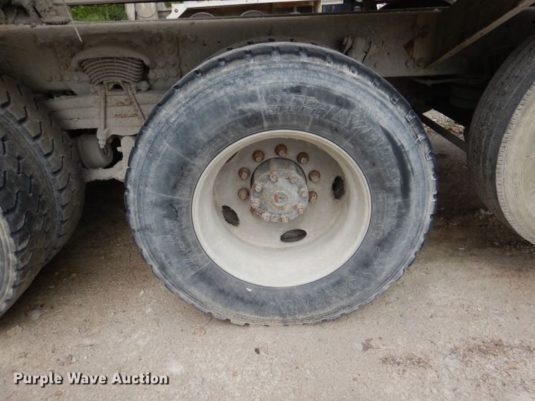 image for item DL3335 2006 Sterling LT8500  ready mix truck