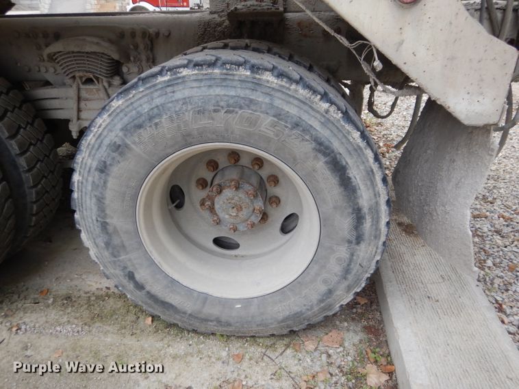 image for item DL3335 2006 Sterling LT8500  ready mix truck