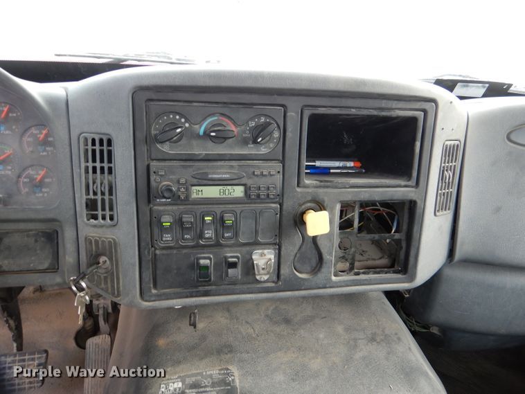 image for item DL3336 2006 International 7700  ready mix truck