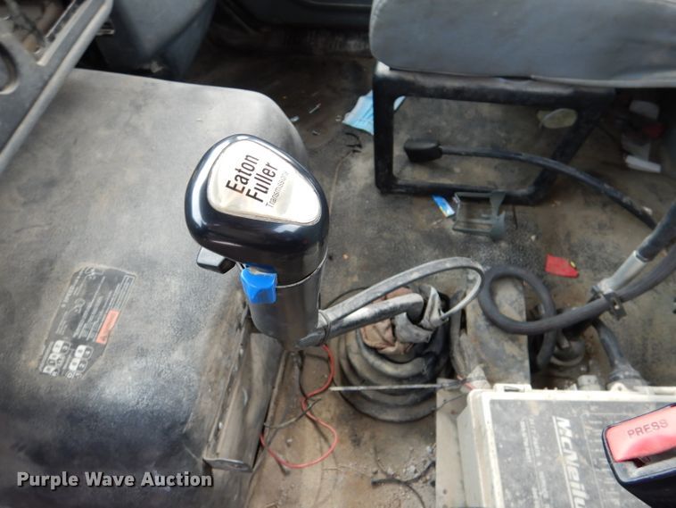 image for item DL3336 2006 International 7700  ready mix truck