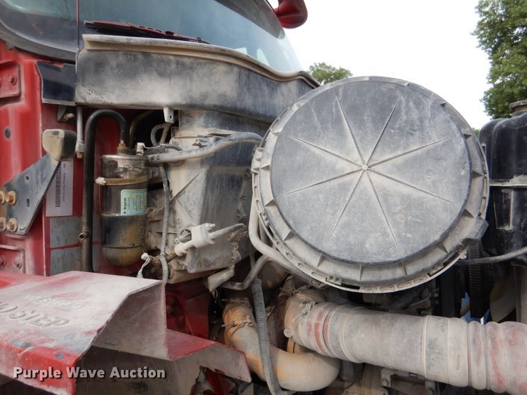 image for item DL3336 2006 International 7700  ready mix truck