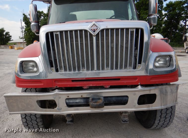 image for item DL3336 2006 International 7700  ready mix truck