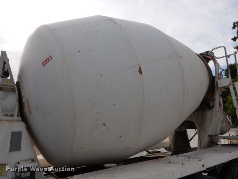 image for item DL3336 2006 International 7700  ready mix truck