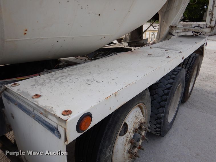 image for item DL3336 2006 International 7700  ready mix truck