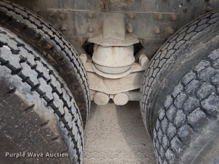 image for item DL3336 2006 International 7700  ready mix truck