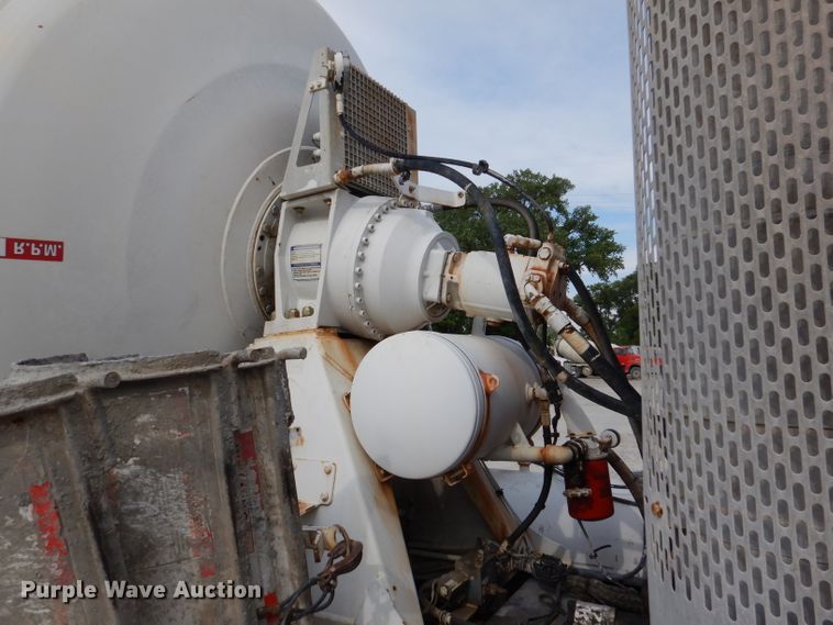 image for item DL3336 2006 International 7700  ready mix truck