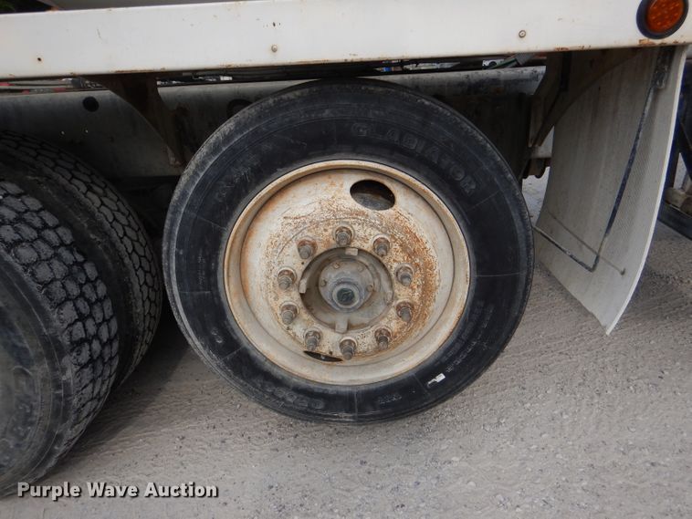 image for item DL3336 2006 International 7700  ready mix truck