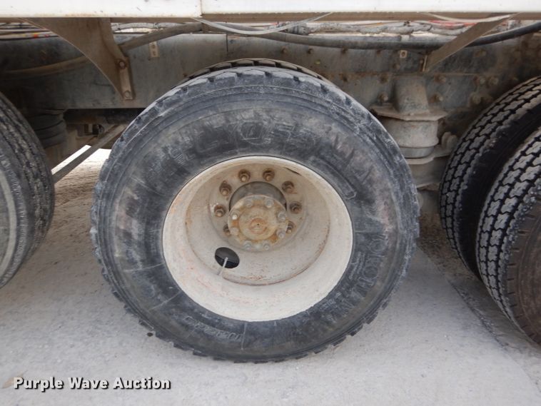 image for item DL3336 2006 International 7700  ready mix truck