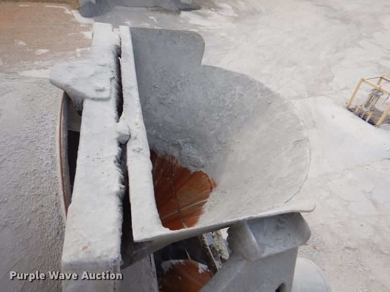 image for item DL3337 2006 Sterling LT8500  ready mix truck