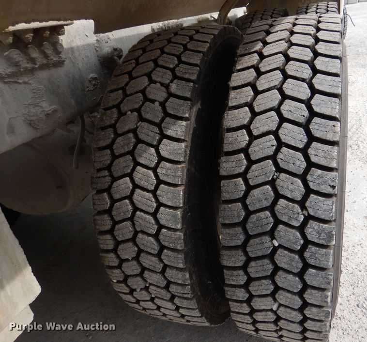 image for item DL3337 2006 Sterling LT8500  ready mix truck