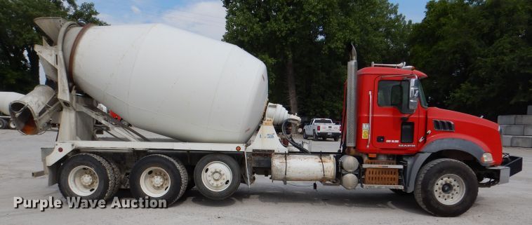 image for item DL3338 2008 Mack GU813  ready mix truck