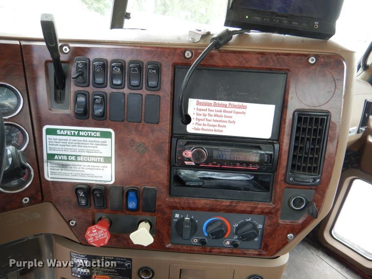 image for item DL3338 2008 Mack GU813  ready mix truck