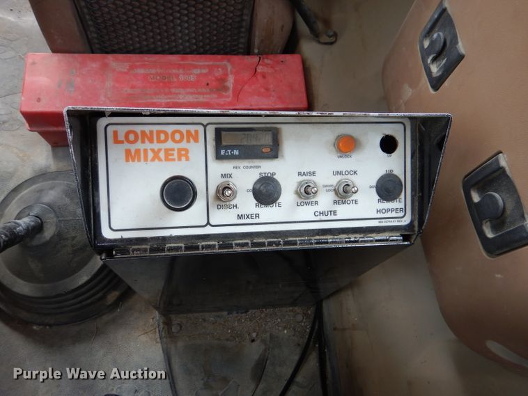 image for item DL3338 2008 Mack GU813  ready mix truck