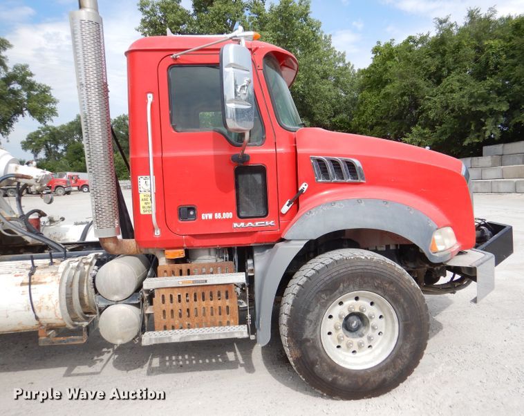 image for item DL3338 2008 Mack GU813  ready mix truck