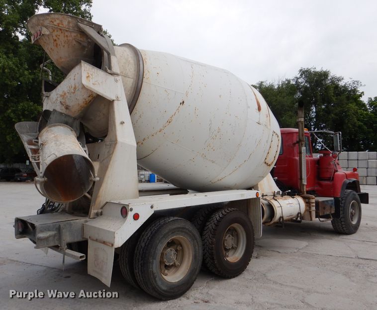 image for item DL3339 1997 Mack DM690S  ready mix truck