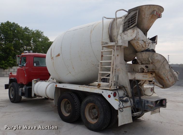 image for item DL3339 1997 Mack DM690S  ready mix truck
