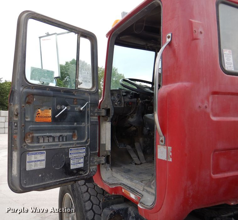 image for item DL3339 1997 Mack DM690S  ready mix truck