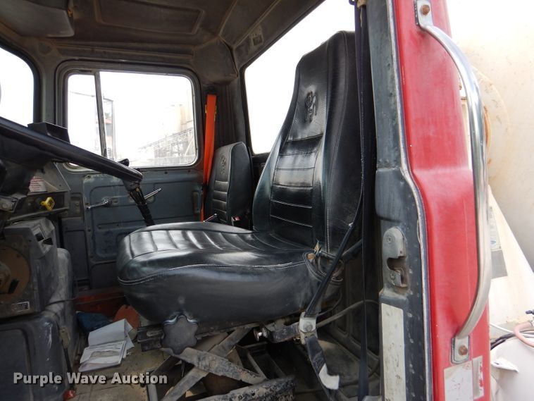 image for item DL3339 1997 Mack DM690S  ready mix truck