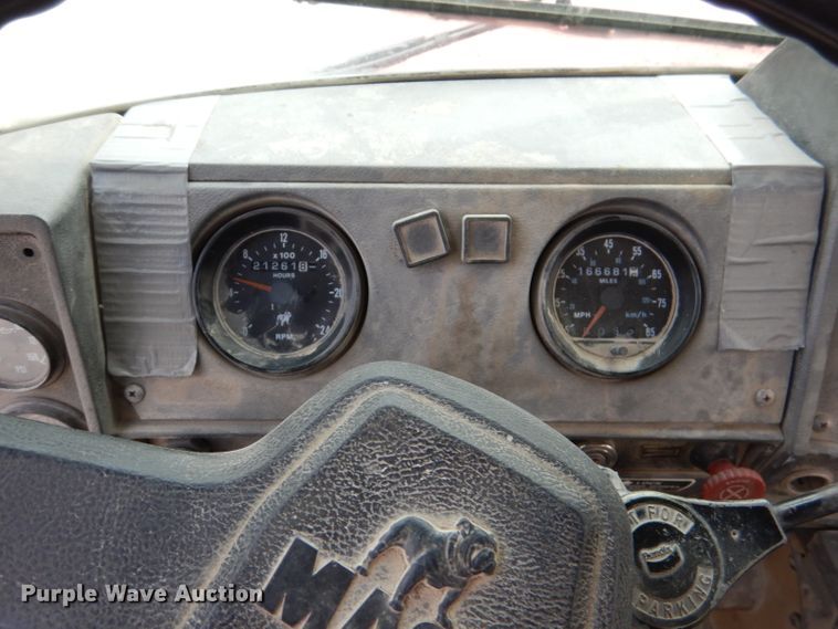 image for item DL3339 1997 Mack DM690S  ready mix truck