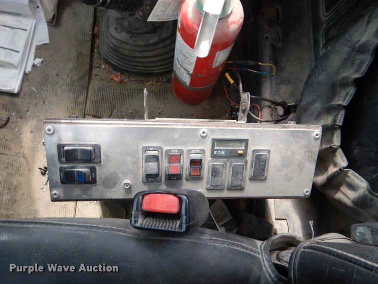 image for item DL3339 1997 Mack DM690S  ready mix truck