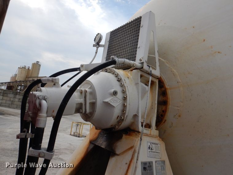 image for item DL3339 1997 Mack DM690S  ready mix truck