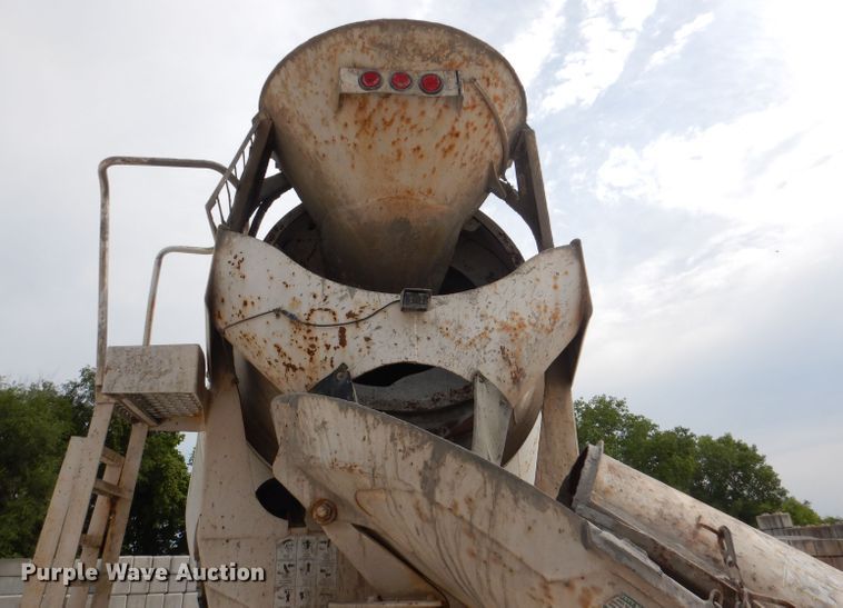 image for item DL3339 1997 Mack DM690S  ready mix truck