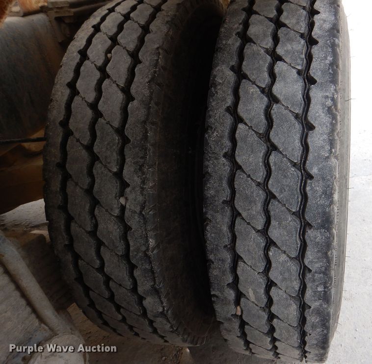 image for item DL3339 1997 Mack DM690S  ready mix truck