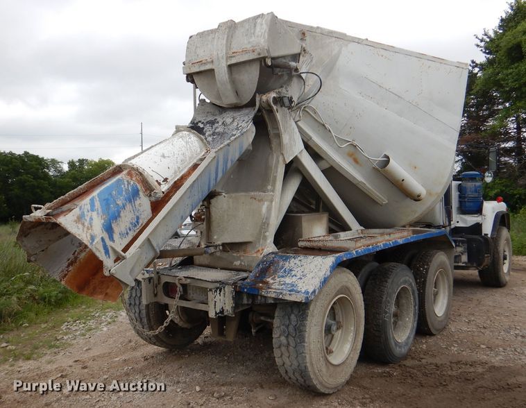 image for item DL3343 1986 Mack DM685S  ready mix truck