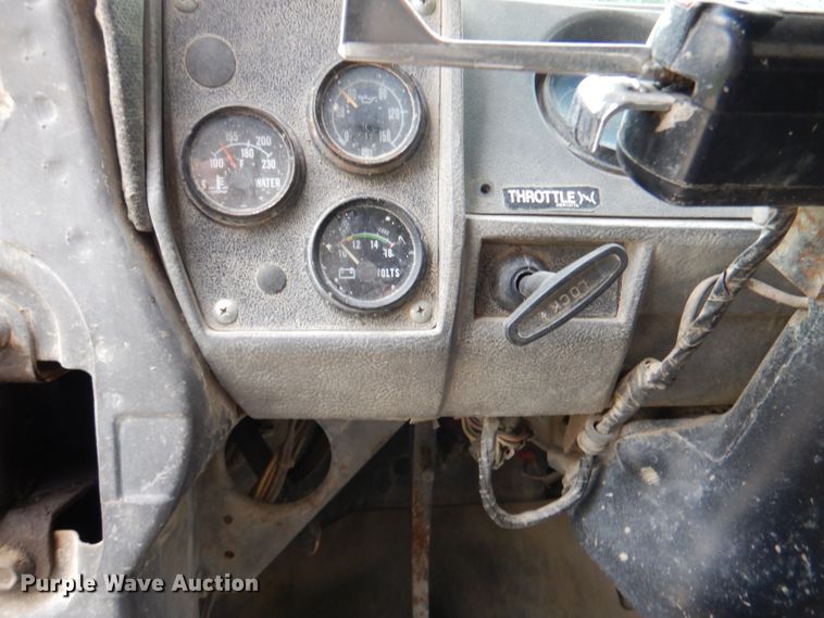 image for item DL3343 1986 Mack DM685S  ready mix truck