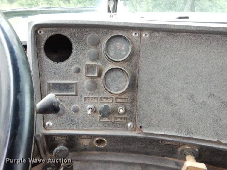 image for item DL3343 1986 Mack DM685S  ready mix truck