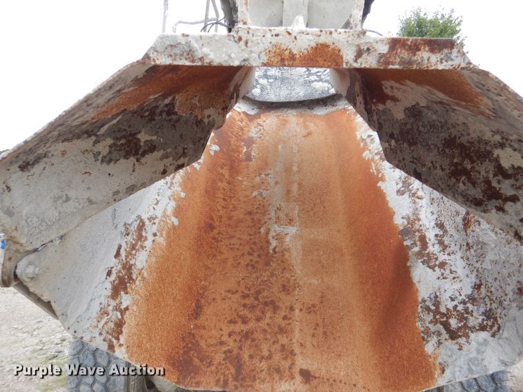 image for item DL3343 1986 Mack DM685S  ready mix truck