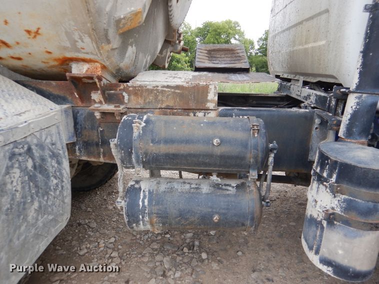 image for item DL3343 1986 Mack DM685S  ready mix truck