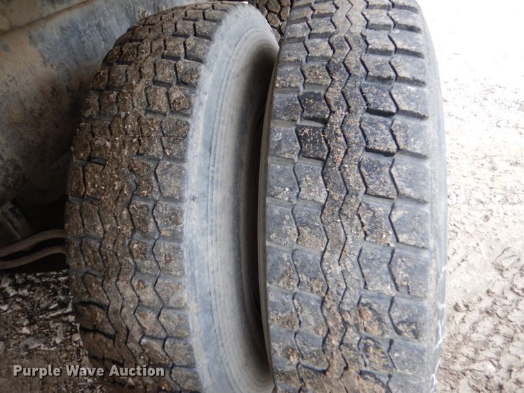 image for item DL3343 1986 Mack DM685S  ready mix truck