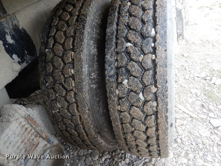 image for item DL3343 1986 Mack DM685S  ready mix truck